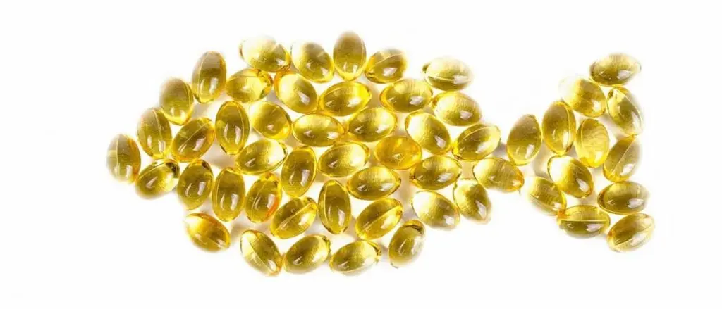 魚をかたどったオイルのカプセル